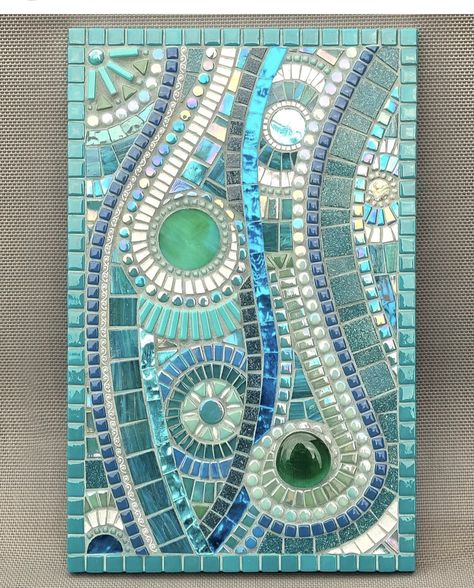 Easy Mosaic Patterns, Mosaic Art Ideas, Mosaic Water, Easy Mosaic, Mosaic Tiles Crafts, Butterfly Mosaic, Sea Glass Mosaic, Mosaic Art Diy, Abstract Mosaic