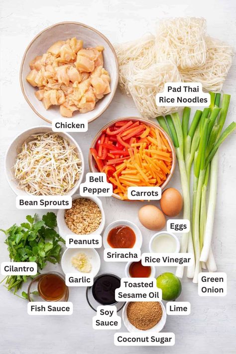 Chicken pad thai is full of fresh veggies, juicy chicken, and a sweet, spicy, and acidic sauce. Ground Chicken Pad Thai Recipe, Easy Chicken Pad Thai, Easy Thai Food, Pad Thai Chicken, Thai Dinner Recipes, Chicken Pad Thai Recipe, Healthy Pad Thai, Pad Thai Rice Noodles, Thai Food Recipes