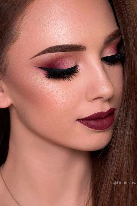 Burgundy Makeup Look, Vsco Selfie, Matte Make Up, Make Up Diy, Burgundy Makeup, Valentines Day Makeup, Beauty Make-up, Makijaż Smokey Eye, Trendy Makeup