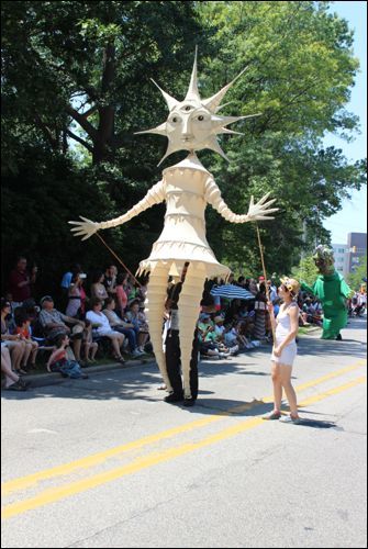 Anne Cubberly, Dub Carnival, Protest Ideas, Giant Puppets, Puppet Stuff, Parades, Festivals, For Theater, Things To Protest Ideas, Puppet Costume, Carnival Art, Puppet Making, Puppet Theater, Folk Festival, Parade Float, Herons, Puppet Show