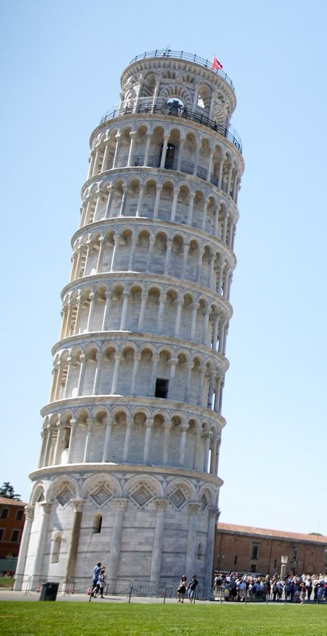 Architectural Buildings, Pisa Tower, The Leaning Tower Of Pisa, Summer In Italy, Pisa Italy, Tower Of Pisa, Places In Italy, Italy Tours, Iconic Buildings