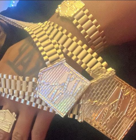 Rolex Chain, Gold Jewlry, Custom Gold Jewelry, Sneakerhead Room, Xoxo Jewelry, Thug Girl, Gangsta Tattoos, Dope Tattoos For Women, Swag Outfits Men