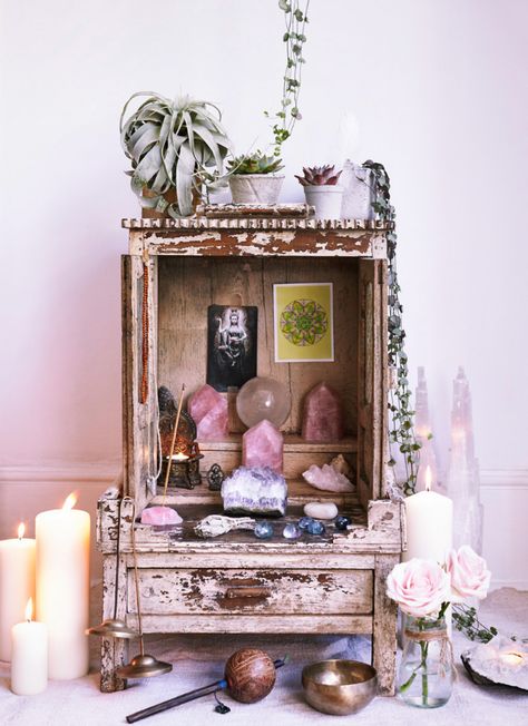 5 of my favorite books for good Feng Shui & spiritual glamour at home — The Decorista Sacred Space Altar, Spiritual Altar, Witchcraft Altar, Witch Room, Wiccan Decor, Meditation Corner, Crystal Altar, Meditation Altar, Witches Altar