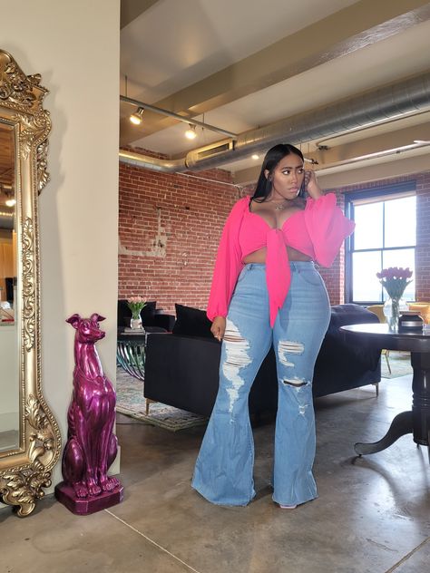 La Cravate Crop PlusSizeSummerStyle #summervivibes #plussizefashionista #ootd #plussizequeen #plussize #summerfashion. https://whispers-in-the-wind.com/the-ultimate-plus-size-outfit-guide-summer-in-style/?210 Plus Size Outfits For Dinner Date, Birthday Outfit September, 70s Outfits Black Women Plus Size, Birthday Brunch Outfit Plus Size, Plus Size Houston Outfits, Concert Outfit Big Size, Wide Leg Cargo Pants Outfit Plus Size, Plus Size 90s Outfits Party, Jeans And A Cute Top Outfit