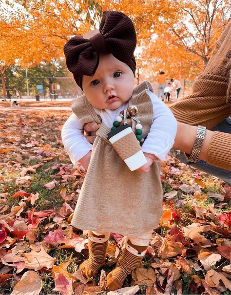 Sarah Knuth, Fall Baby Pictures, Fall Baby Clothes, Winter Baby Clothes, Fashion Baby Girl Outfits