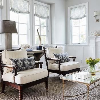 Gray Roman Shades, Piano Living Rooms, Family Room Remodel, White Wainscoting, Interior Design Per La Casa, Sofa Inspiration, Cozy Home Office, Luxury House Interior Design, Living Room Sofa Design