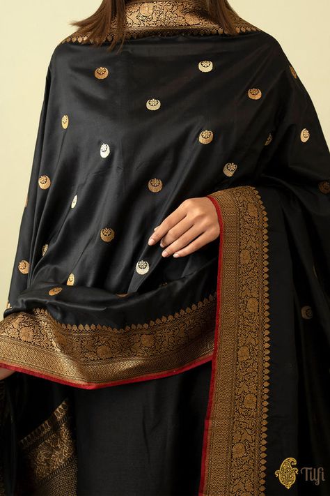 Black Banarasi Suit, Banarasi Dupatta Suits Party Wear, Banarsi Dupatta Suits Style, Designer Duppatas Ideas, Black Banarasi Dupatta, Banarasi Dupatta Suits, Banarsi Suit Design, Dupatta Designs Ideas, Banarsi Dupatta