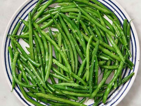 How to Blanch Green Beans (Easy & Perfect) | The Kitchn Blanch Green Beans, Blanched Green Beans, Green Beans Easy, Green Beans Almondine, Simple Restaurant, Pickled Shallots, Blanching Green Beans, Quick Stir Fry, Salmon Potato