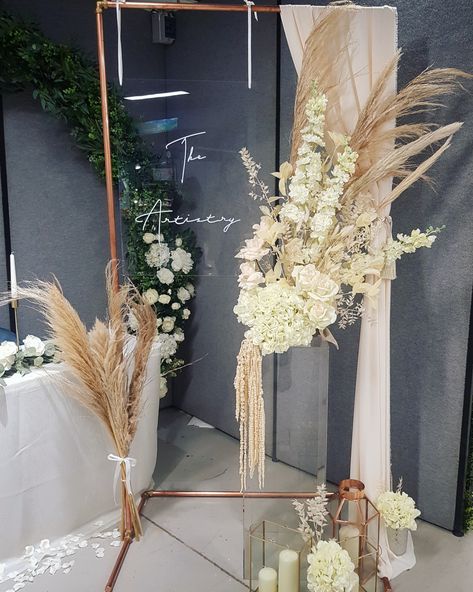 Boohoo Wedding, Styling Business, Fair Stand, Wedding Fair, Future Wedding Ideas, Insta Wedding, Event Styling, Room Designs, Wedding Decoration