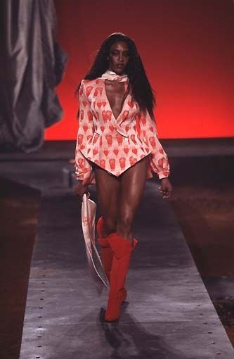 Antonio Berardi, Naomi Campbell, Urban Fashion, Cover Up, Fashion Inspo, A Place, Tumblr, On Twitter, Twitter