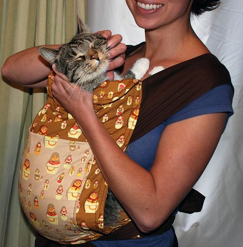 Should I market my mei tais for pet-owners, too? Diy Cat Wrap Carrier, Cat Sling Pattern, Cat Carrier Diy, Kitty Care, Cat Carriers, Cat Sling, Pet Crafts, Chat Diy, Cat Backpack Carrier