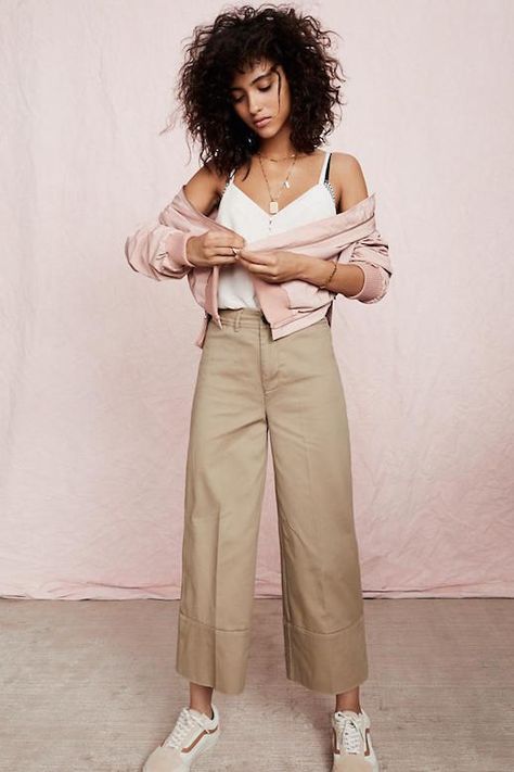 Must-Have: Wide Leg Cropped Pants Edgy Professional, Pijamas Women, Moda Denim, Summer Lookbook, Wide Leg Cropped Pants, Pop Fashion, Linen Pants, Outfits With Leggings, Playing Dress Up