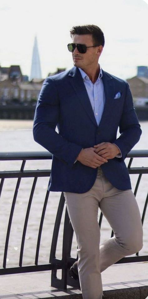 Blue Jacket Outfits Men, Business Casual Attire For Men, Formal Attire For Men, Mens Fashion Suits Casual, Stylish Mens Suits, Blue Suit Jacket, Blazer Outfits Men, Blazer Outfits Casual, Mens Fashion Work