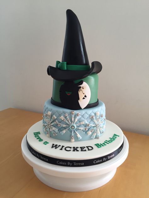 Wicked the musical cake Wicked Cake Musical, Wicked Themed Cake, Wicked Cake, Musical Cake, Wicked Party, Witch Birthday, Wicked The Musical, Birthday Cake For Mom, Wicked Musical