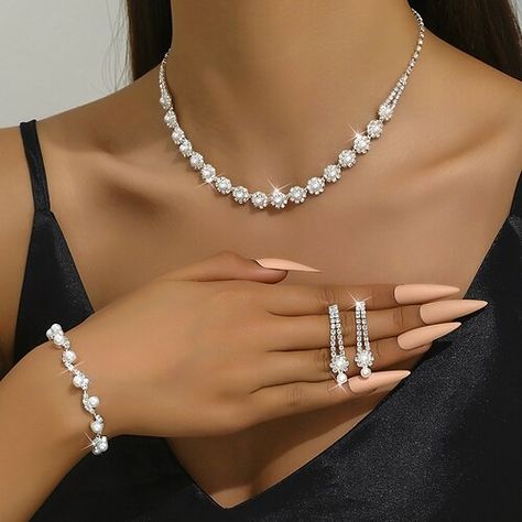 Gender:Women's; What's in the box:1 Necklace,1 Bracelet,Earrings; Quantity:Three-piece Suit; Theme:Precious,Petal; Style:Sweet,Elegant; Jewelry Type:Bridal Jewelry Sets; Occasion:Wedding,Gift; Material:Imitation Pearl; Design:Retro; Features:Lovely; Front page:WE; Shipping Weight:0.02; Listing Date:06/11/2024 Flashy Jewelry, Copper Wedding Theme, Mha Dr, Bride Jewelry Set, Wedding Party Accessories, Contemporary Jewelry Design, Copper Wedding, Pearls Jewelry, Pearl Jewelry Wedding