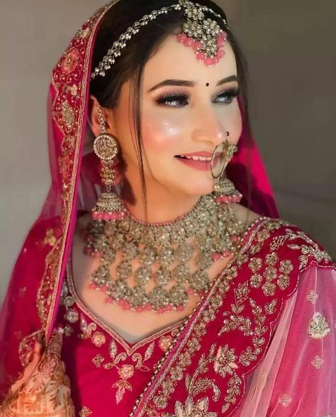 Indian Bride Look, Beauty Checklist, Wedding Beauty Checklist, Indian Makeup Looks, Bridal Makeup Videos, Latest Bridal Lehenga Designs, Yu Gi Oh Cards, Indian Bride Makeup, Royal Indian