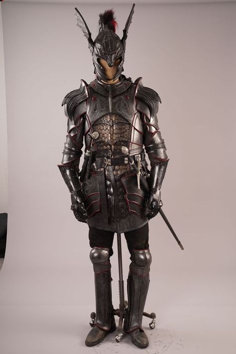 House Of Dragon Armor, Daemon Targaryen Armor, House Of The Dragon Costumes, Dragon Rider Armor, Game Of Thrones Armor, Vampire Armor, Dragon Armour, House Of The Dragon Costume, Rhaegar Targaryen