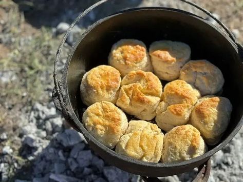 ​​﻿2 Ingredient Biscuits - Kent Rollins Ken Rollins Recipes, Kent Rollins Recipes Cowboys, Cowboy Kent Rollins Recipes, Cowboy Biscuits, Camping Biscuits, Kent Rollins Recipes, Cowboy Kent Rollins, Cowboy Recipes, Dutch Oven Desserts