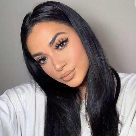 Lilly Lashes on Instagram: “Quarantine Glam & CHILL 🤍☁️ @deeamiri looks so lush in our 3D #LillyLashes in the Style "Miami" for this Effortless Glam 😍 ✨Click The Link…” Lilly Lashes, Instagram London, The Best Makeup, Best Makeup, Best Makeup Products, Lush, Lashes, Miami, Long Hair Styles