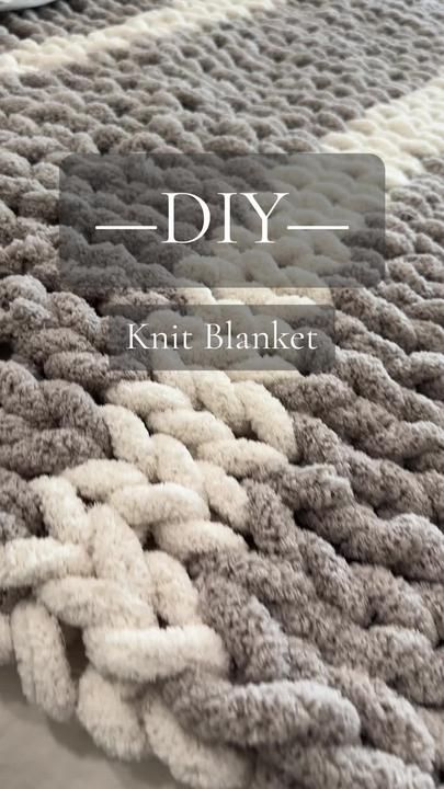 KeepingUpWithTheKolanowskis on TikTok Arm Knitting Blanket Diy, Finger Knitting Blankets, Chunky Blanket Diy, Diy Finger Knitting, Diy Blankets, Knitting Chunky, Chunky Yarn Blanket, Finger Knitting Projects, Chunky Crochet Blanket Pattern