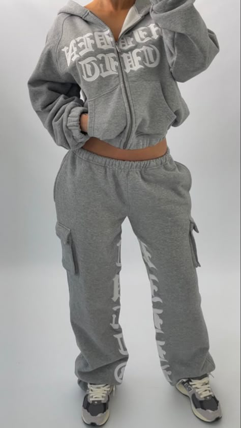 Hidden Cult, Outfit Hoodie, Concept Clothing, Sweatpants Set, Causual Outfits, Cute Comfy Outfits, Hoodie Outfit, Baddie Outfits Casual, Lookbook Outfits