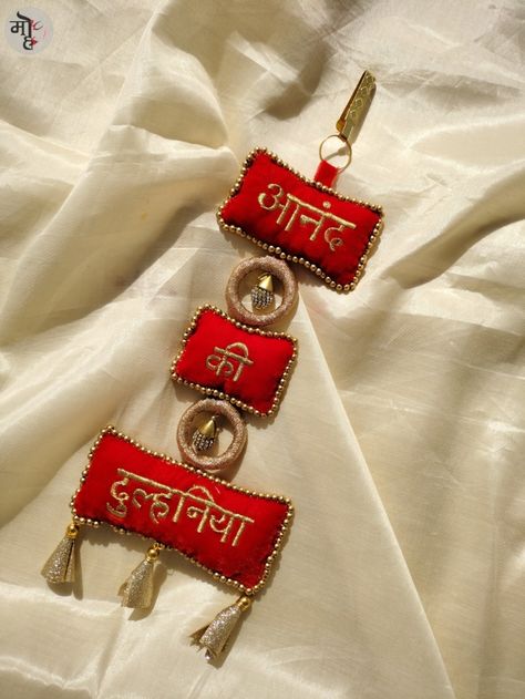 This is a side hanging or latkan which brides wear on their side with their lehenga or saree. This can be customised with any colour, fabric. Wearing this will add up more value to your special day ✨❤️ We make customised jewellery too. Customer satisfaction is important to us. We want our customers to be sure of their purchase. Tassels Fashion Clothing, Customised Jewellery, Blue Blouse Designs, Saree Blouse Patterns, Sewing Crafts Tutorials, Handmade Embroidery Designs, Saree Blouse Designs Latest, Designer Saree Blouse Patterns, Tassels Fashion