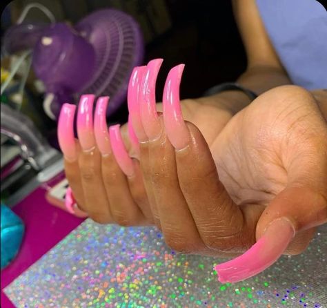 Slight Curved Acrylic Nails, Curvy Nails Long, Cute Curved Nails, Curved Valentine Nails, Long Curved Nails Acrylics, Long Curved Acrylic Nails Coffin, Medium Curved Acrylic Nails, Pink Curved Nails, Curve Acrylic Nails