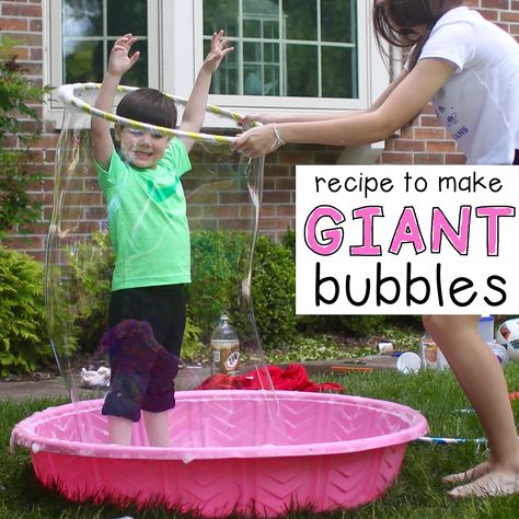 Bubble Recipes, Giant Bubble Solution, Bubble Solution Recipe, Giant Bubble Recipe, Spider Party, Bubble Diy, Summer Outdoor Games, Giant Bubble Wands, Bubble Recipe