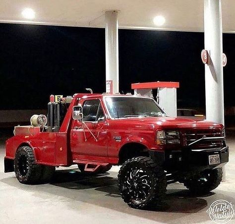 I'm pretty sure this is what dreams are made of!! 😍😍😍😍😍😍😍😍😍 @fp215 • www.cpaddict.com • #obstruck #obs #completeperformance #cpaddict #herrin #hauler #flatb Obs Ford Welding Rig, Ford Obs Flatbed, Obs Ford Flatbed, Ford Welding Rig, Dully Trucks, Welding Setup, Rig Welder, Ford Obs, Welding Trucks