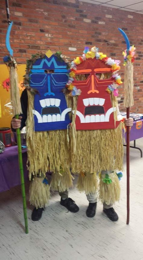 Hawaiian Costume For Men, Tiki Costume, Tiki Halloween, Tiki Man, Tiki Mask, Hawaiian Theme, Sponge Bob, Plague Doctor, Halloween Town