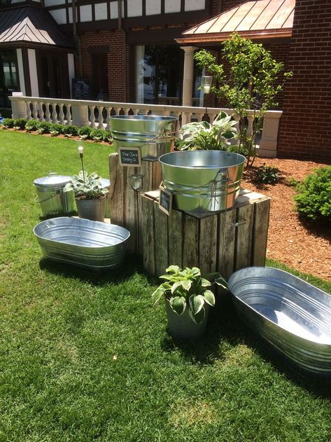 Outdoor wedding drink station for the cocktail party | Wedding drink station, Backyard wedding, Outdoor wedding Backyard Wedding Bar, Backyard Bbq Wedding, Wedding Drink Bar, Wedding Drink Station, Small Backyard Wedding, Wedding Backyard Reception, Wedding Ceremony Ideas, Rustic Backyard, Bbq Wedding