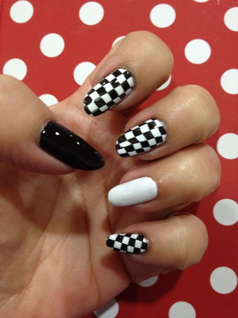 Chequered Nails, Race Nails Designs, Nascar Nails Designs, Racing Nails Designs, Checker Board Nails, Race Car Nails, Chess Nails, Race Nails, Nascar Nails