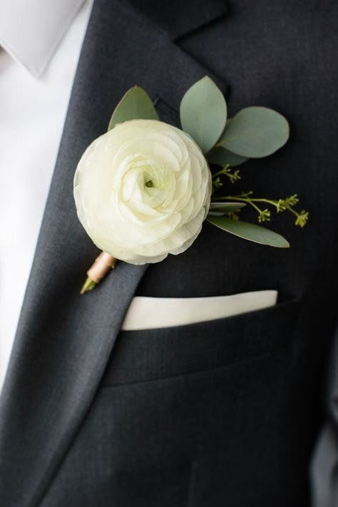 Ranunculus Wedding Bouquet, Ranunculus Wedding, Ranunculus Boutonniere, Unique Floral Arrangements, White Ranunculus, Flowers And Greenery, Winter Wedding Flowers, Groom Boutonniere, Boutonniere Wedding