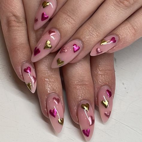 Chrome Nails Designs Valentine, Metallic Valentine Nails, Nails Chrome Hearts, Chrome Valentines Nails, Valentine Chrome Nails, Chrome Valentines Day Nails, Valentines Chrome Nails, Aura Nails Valentines Day, Valentine’s Day Nails Crome