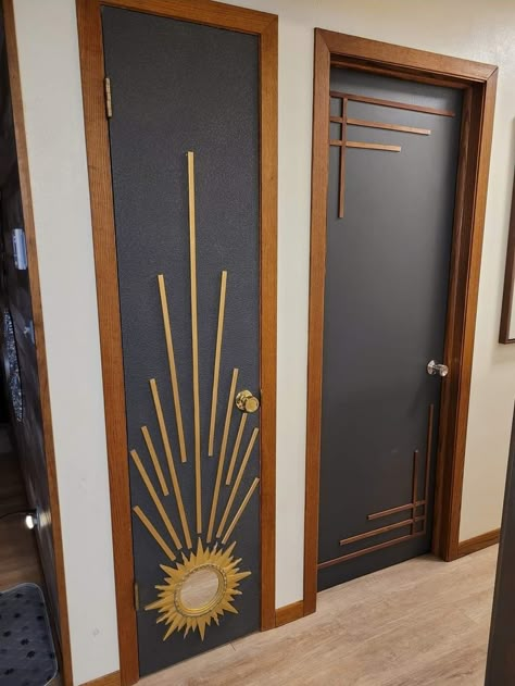 Mid Century Modern Bedroom Doors, Sunburst Door, Moon Door, Door Makeover Diy, Diy House Renovations, Art Deco Home, Home Goals, Mid Century Modern Home, Home Design Inspiration