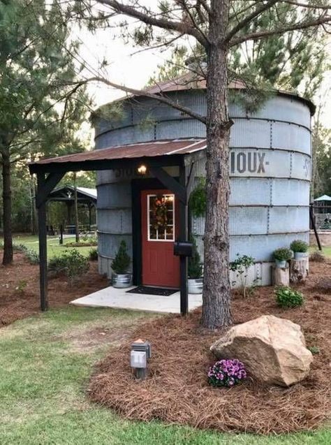 If you’re looking for a memorable overnight getaway that you and your partner will forever reminisce about, make The Silo Experience it. Grain Bin House, Silo House, Grain Silo, Tiny Houses For Rent, Colorful Clothes, Casa Container, She Sheds, Tiny House Cabin, Tiny House Living