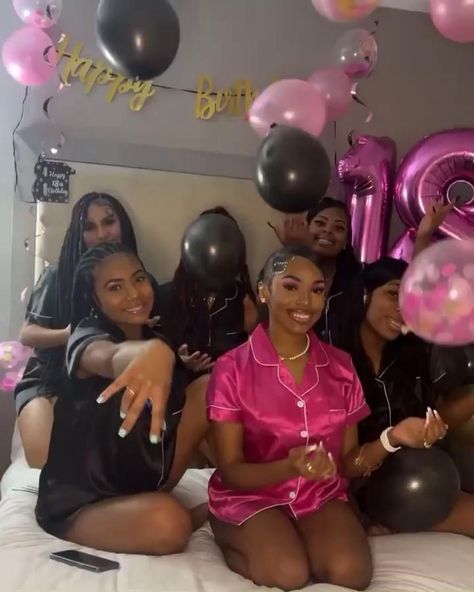 18th Birthday Pajama Party Ideas, Sleepover Birthday Decorations, Black Women Sleepover, Hotel Birthday Party Ideas 19, 16 Birthday Hotel Party Ideas, 21st Birthday Hotel Party Ideas, Matching Pjs For Birthday Party, Matching Pajamas Friends Sleepover Black Baddie, Birthday Pjs Women Party