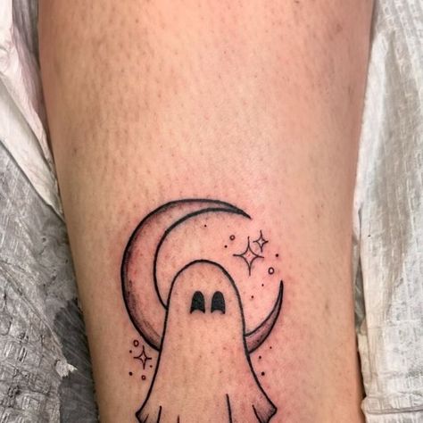 Ghost Flash Tattoo, Small Ghost Tattoo, Ghost Tattoos, Ghost Tattoo, Ghost Hunters, Halloween Tattoos, Ghost Hunting, A Ghost, Matching Tattoos