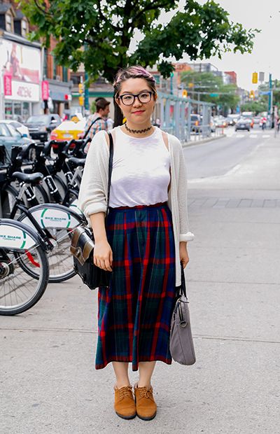 Toronto Street Style: Bonnie Toronto Street Style, Toronto Street, Style Star, Fast Fashion, Star Fashion, Street Fashion, Vintage Finds, Toronto, Midi Skirt