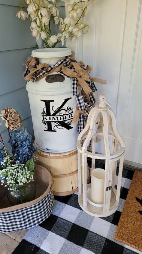 Milk Can Front Porch Decor, Milk Bottles Decor, Milkcan Ideas, Milk Can Ideas Front Porches, Decorating Your Front Porch, Western Decorations, Painted Milk Cans, Milk Can Decor, Antique Milk Can