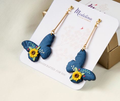 Butterfly Clay Earrings, Butterfly Clay, Polymer Clay Butterfly, Clay Butterfly, Butterfly Sunflower, Diy Earrings Easy, Elegant Packaging, Clay Keychain, Polymer Clay Flower Jewelry