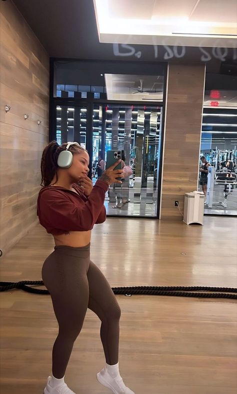 Alissa Ashley Gym, Boyfriend Girlfriend Aesthetic, Gym Girlies Aesthetic, Workout Aesthetics, Alissa Ashley, Calisthenics Workout For Beginners, Weight Gain Workout, Gym Gains, Fitness Vision Board