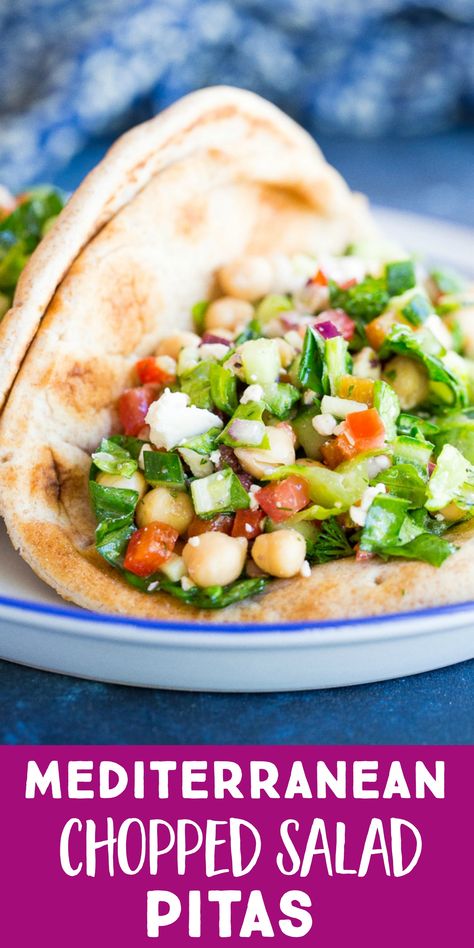 Mediterranean Chopped Salad, Pita Recipes, Greek Dressing, Easy Mediterranean Diet Recipes, Cold Front, Food Family, Food Dinner, Mediterranean Dishes, Recipes Vegan