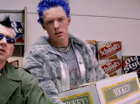 Slc Punk, Matthew Lillard, Punk Baby, Matthew 3, Punk Rock Fashion, Movie Fashion, Cute Actors, Best Actor, Pretty Men