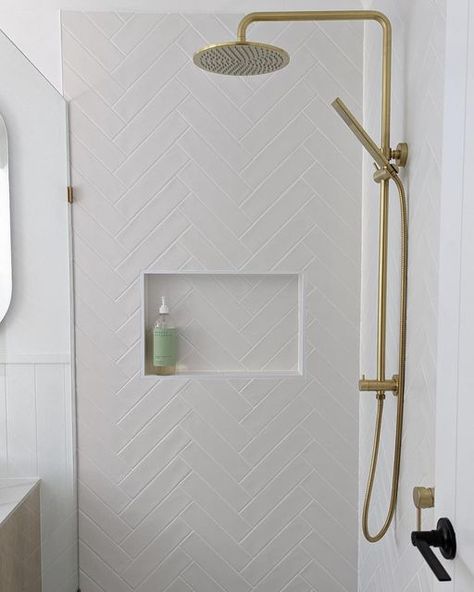 TileCloud on Instagram: "How’s that for a before and after 👏🏻👏🏻 @travelescapologist has transformed this bathroom using our Newport Matt white subway tiles in a herringbone pattern with white grout 😍🙌🏻" Subway Tile Shower Herringbone, Large White Porcelain Shower Tiles, White Herringbone Tile Shower Wall, Small Bathroom Herringbone Tile, Subway Herringbone Bathroom, Herringbone White Tile Bathroom, White Subway Tile Herringbone Bathroom, Chevron Bathroom Tile Wall, Coastal Bathroom Tiles