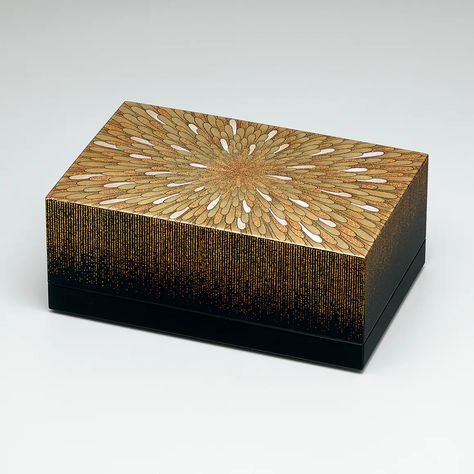 Lacquerware Artists & Artworks｜Gallery Japan Culture Landscape, Japanese Traditional Art, Letter Boxes, Japanese Jewelry, Oyster Pearl, Pearl Inlay, Gold Powder, Box Packaging Design, Art Culture