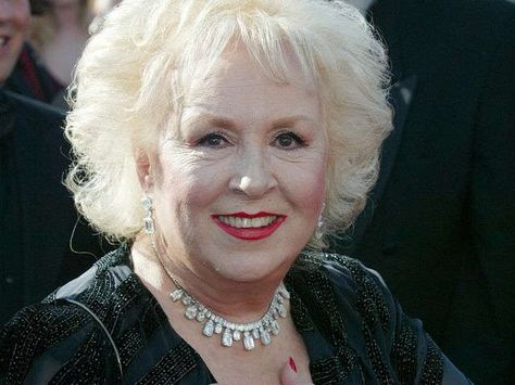 Comedienne, actress Doris Roberts: Nov. 4, 1925 - April 17, 2016 Doris Roberts, Everyone Loves Raymond, Everybody Love Raymond, Jessica Biel, Female Actresses, Latest News Today, Emmy Awards, Famous Celebrities, Music Tv