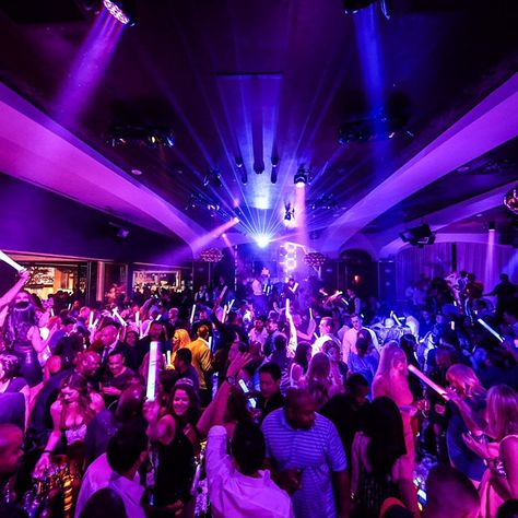 #hydetmobile #hydewithus #hydehotties #tmobile #sbe False Confidence, Lounge Nightclub, Las Vegas Nightlife, Web Design Color, Club Dancing, Dj Club, Vegas Nightlife, Club Lighting, Classy Prom