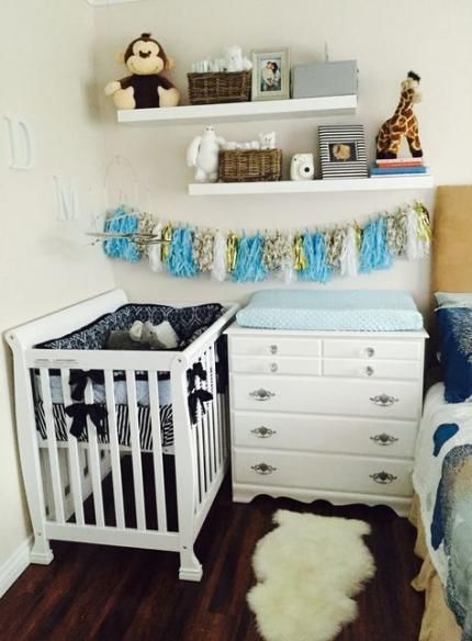 Super baby nursery ideas for boy small spaces cradle 18 ideas #interior design ..., #baby #babyroomanimals #babyroomart #babyroombed #babyroombeige #babyroomblack #babyroomblue #babyroombohemian #babyroomboho #babyroomboy #babyroombrown #babyroomcarpet #babyroomcinza #babyroomcloset #babyroomclouds #babyroomcocooning #babyroomcolors #babyroomcolourful #babyroomcurtains... Nursery In Corner Of Bedroom, Corner Crib Ideas, Baby Corner In Parents Room Small Cribs & Toddler Beds, Crib Corner Of Room, 1 Bedroom Nursery Small Spaces, Sharing A Room With A Newborn, Corner Nursery In Bedroom Small Spaces, Newborn Shared Room With Parents, Small Room With Baby Sharing