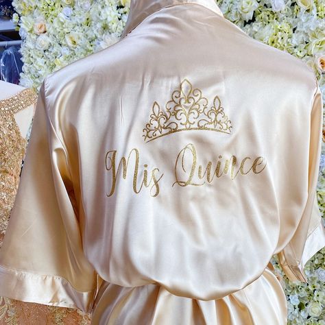 Quinceanera Court Outfits, Baile Sorpresa Outfits Quinceanera, Quinceanera Surprise Dance Outfits, Champagne Quinceanera Theme, Ariana Grande Young, Quince Chambelanes Outfits, Quince Surprise Dance Outfits, Chambelanes Outfits Quinceanera, Moonlight By Ariana Grande